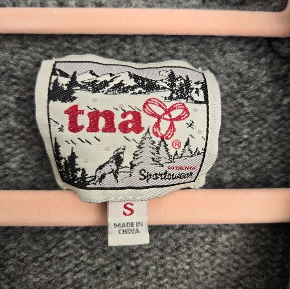 TNA Classic Knit Zip up sweater - Picture 7 of 12